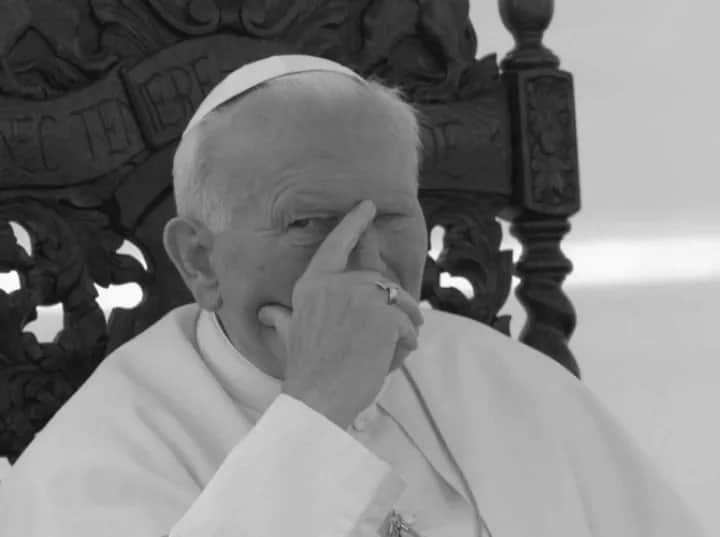 Czego patronem jest Jan Paweł II? Odkryj jego niezwykły wpływ w Polsce