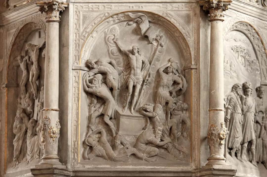 Co to jest ambona w kościele i dlaczego jest tak ważna?