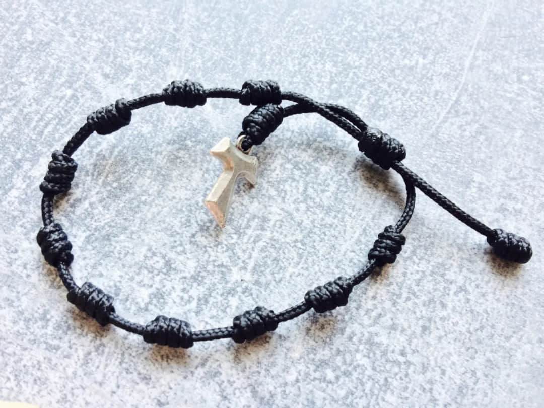 Z czego zrobić różaniec? Najlepsze materiały i pomysły na DIY