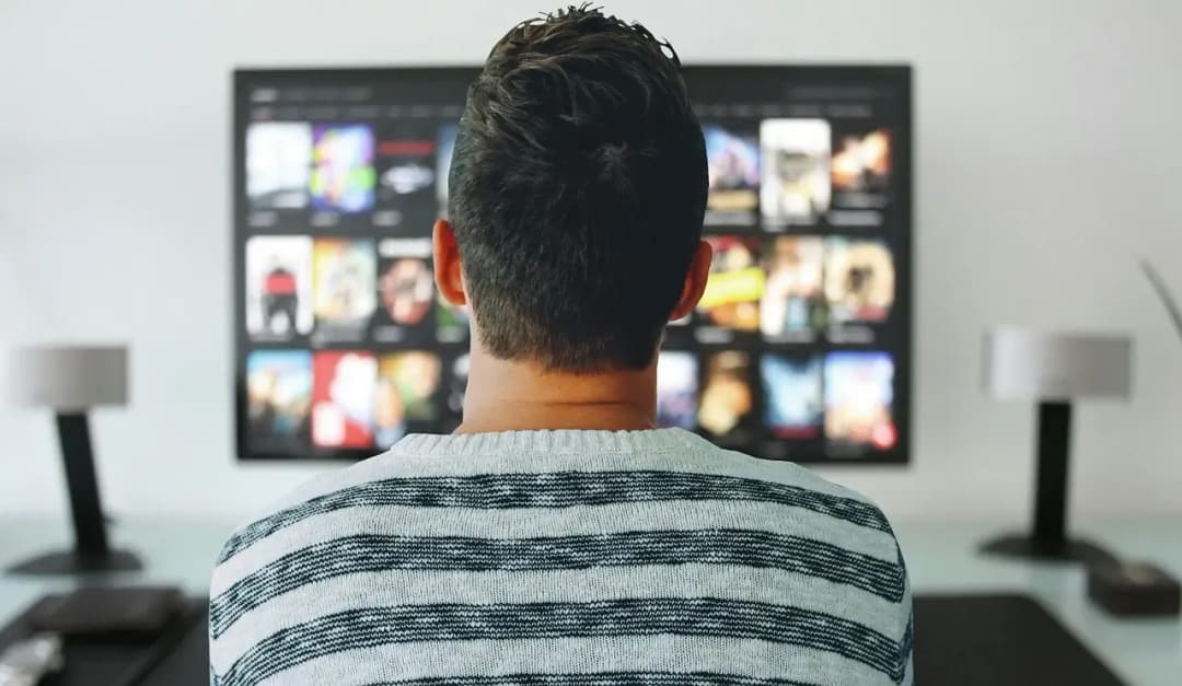 Czy oglądanie filmów z seksem to grzech? Odkryj moralne konsekwencje