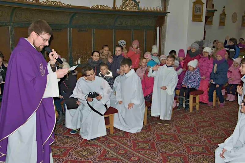 Jak wyglądają rekolekcje? Poznaj ich tajemnice i duchowe doświadczenia