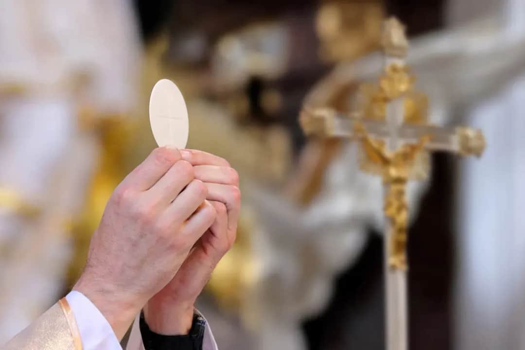 Co to jest katolik? Zrozumienie wiary i jej znaczenia w życiu