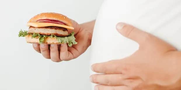 Czy obżarstwo to grzech ciężki? Odkryj jego prawdziwe znaczenie